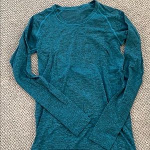 Lululemon Swift tech top